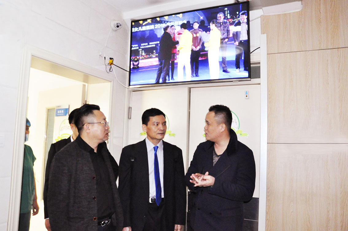 台湾长庚基隆医院江其鑫教授来我院产科危重症交流会圆满落幕！(图6)